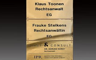 bueroschild_klein 2.jpg